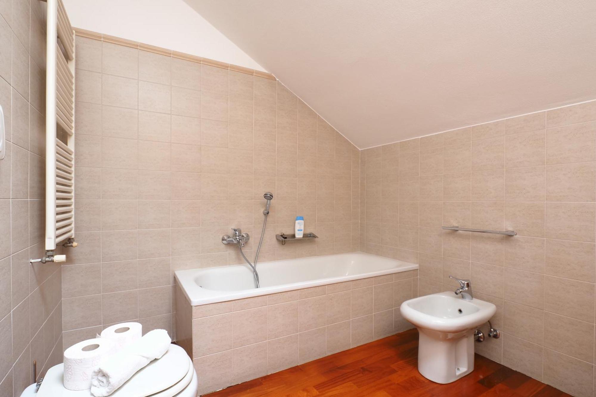 Apartment Primopiano - Pavia C Mailand