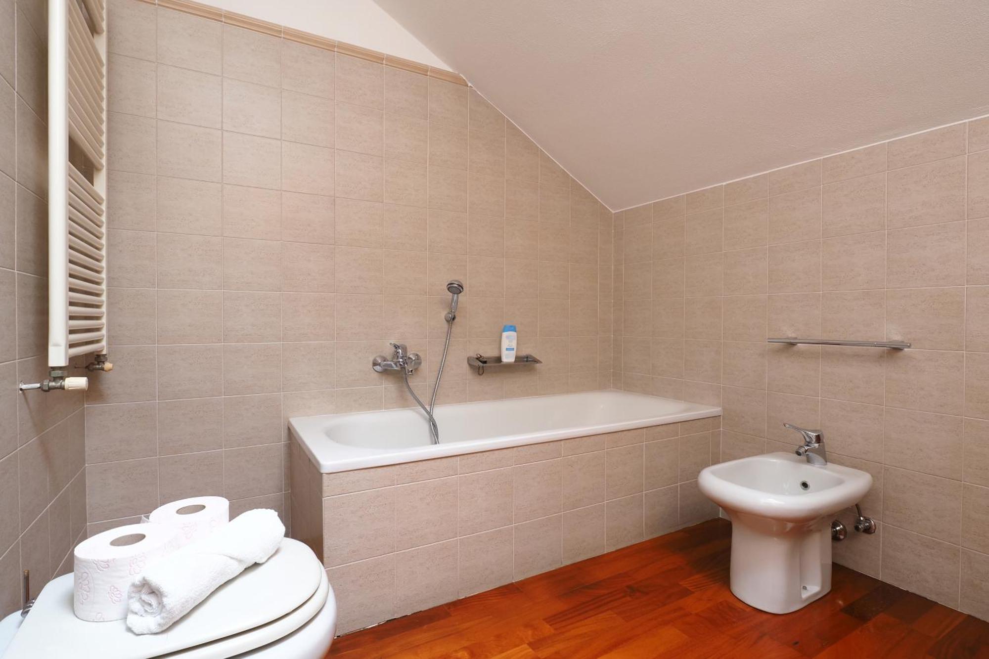 Appartamento Primopiano - Pavia C Milano